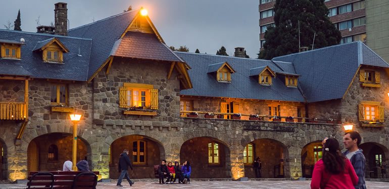 Un recorrido por el Centro Cívico en Semana Santa