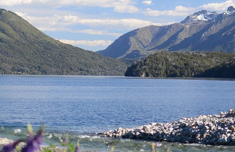 Lago Mascardi, los colores del arco iris