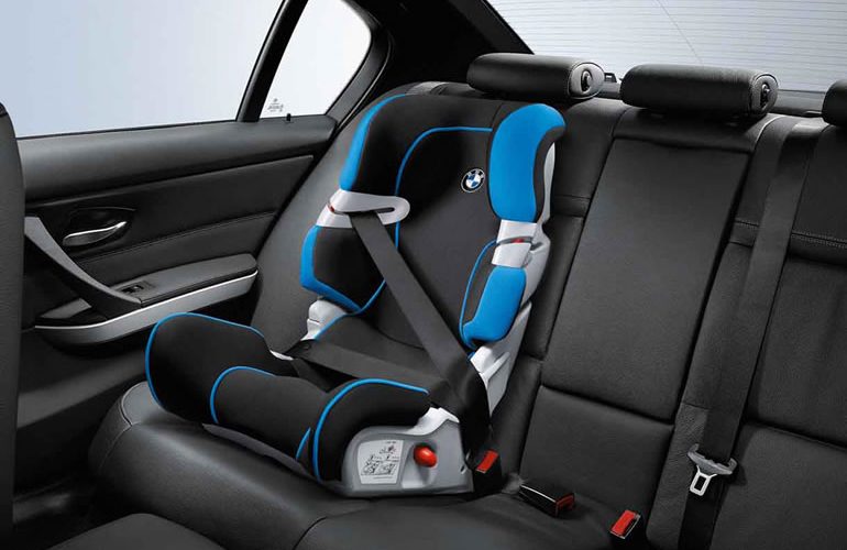 Dispositivos de seguridad en el auto: el cinturón y la silla