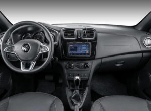 Renault Sandero CVT interior